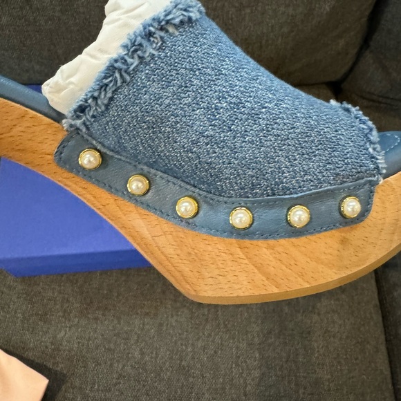 Stuart Weitzman Pearl Clog 85 Sandal - Picture 4 of 11
